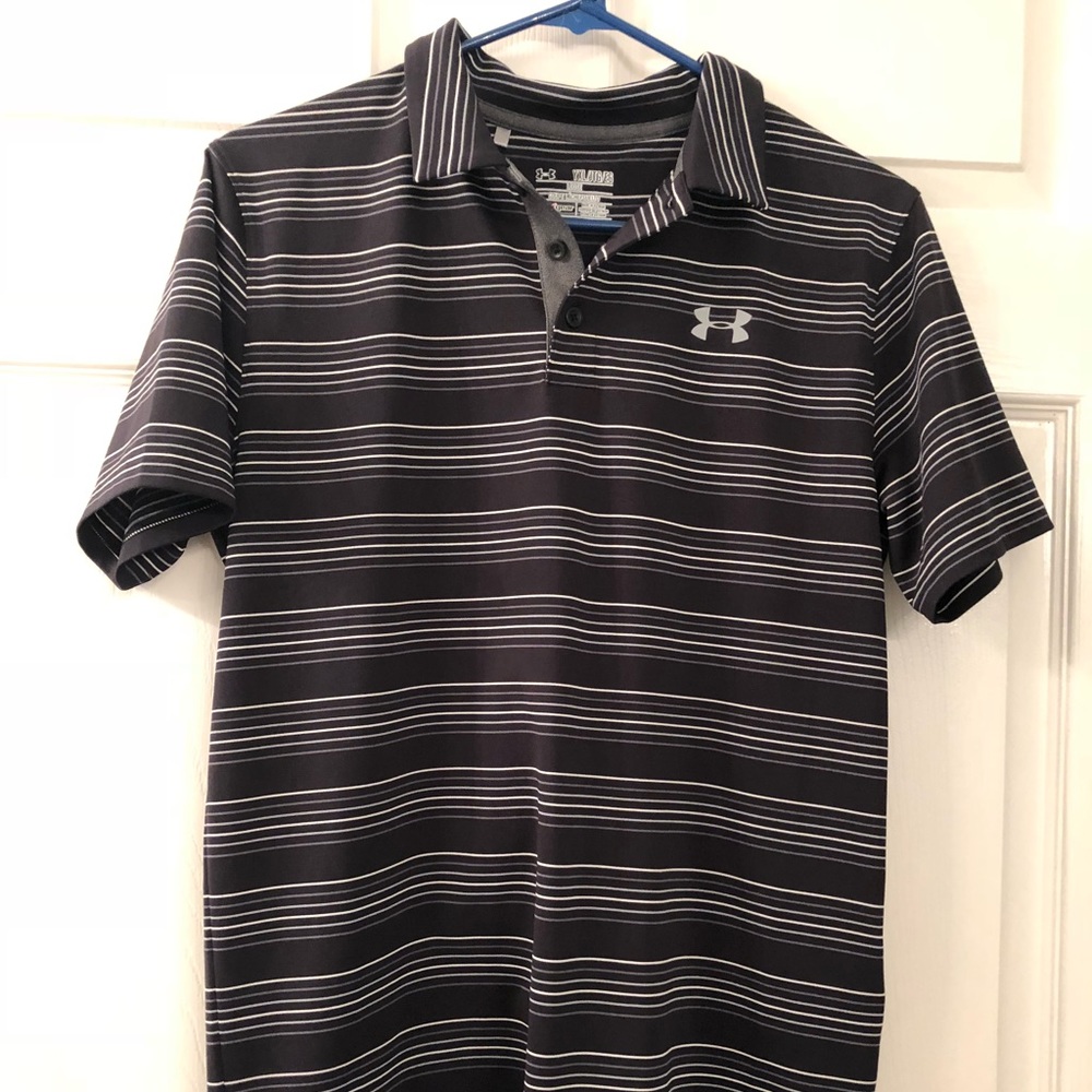 Polo Under Armour shirt